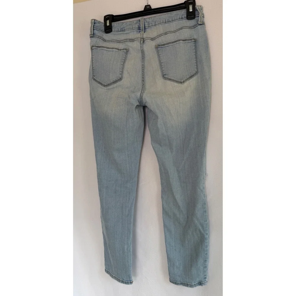 Universal Thread Womens Mid Rise Curvy Skinny Jeans Light Wash Ripped Size 8/29S